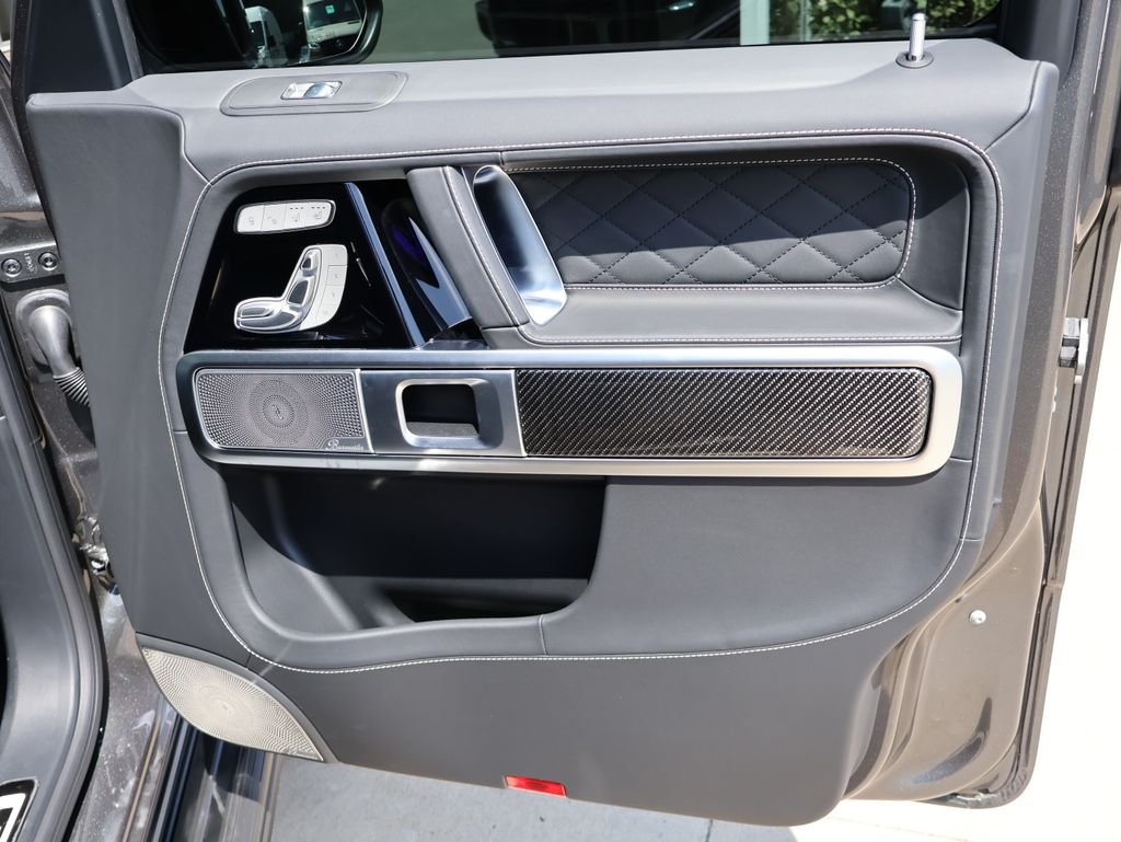 Used 2026 MANUFAKTUR Graphite Met Mercedes-Benz G 550 image 12