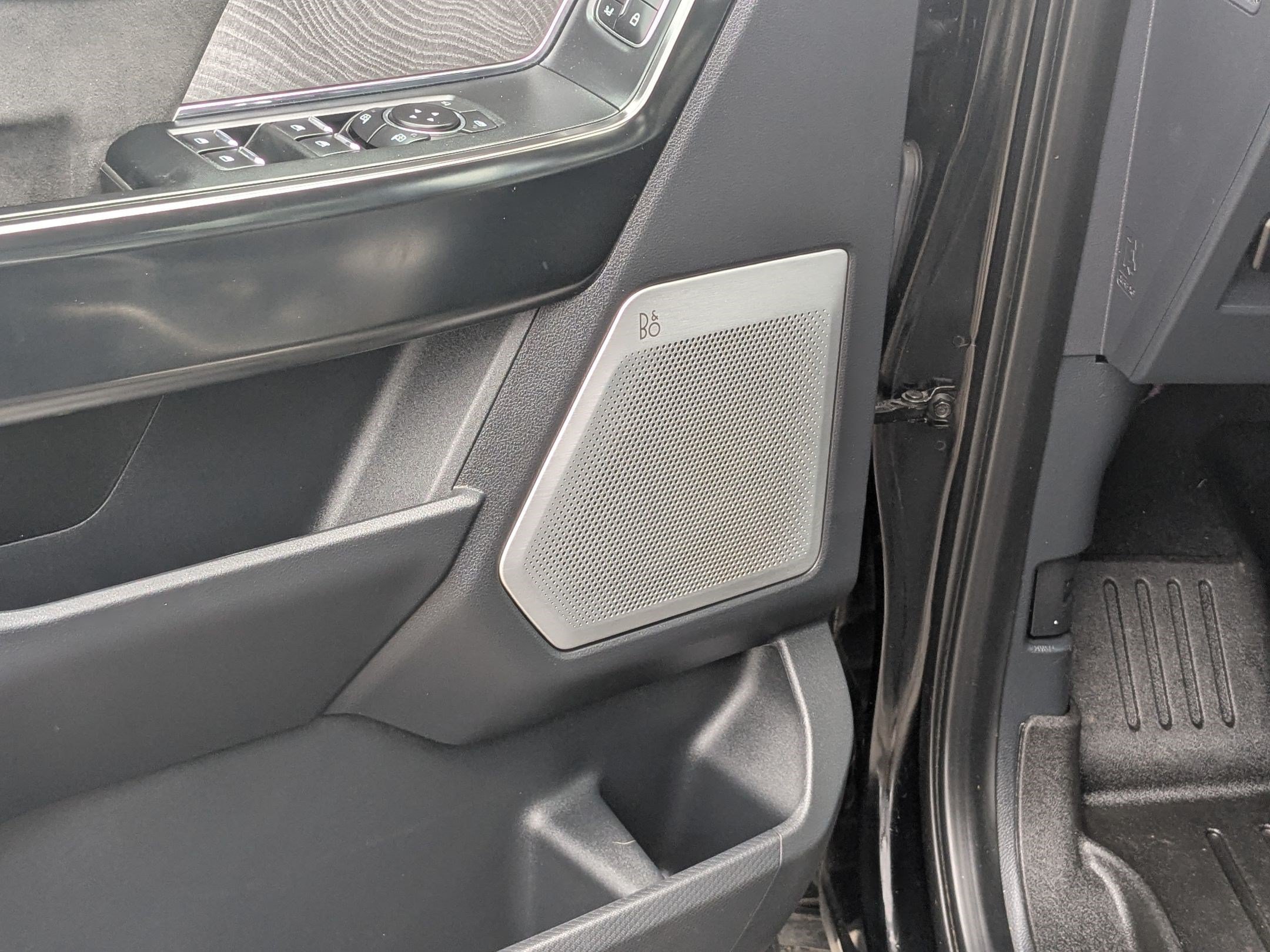Used 2023 Blue Ford Platinum image 14