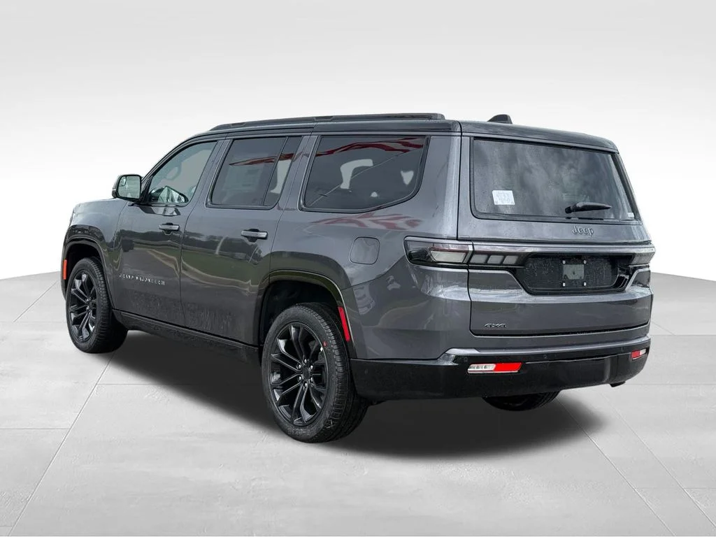 New 2026 Baltic-Gray Metallic Clear-Coat Exterior Paint Jeep Summit Obsidian image 4