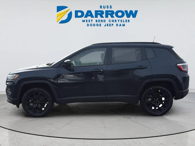 New 2026 Fathom Blue Pearl Coat Jeep Latitude image 2