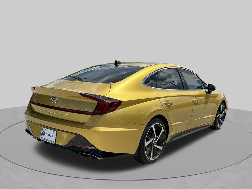 Used 2021 Yellow Hyundai SEL Plus image 9