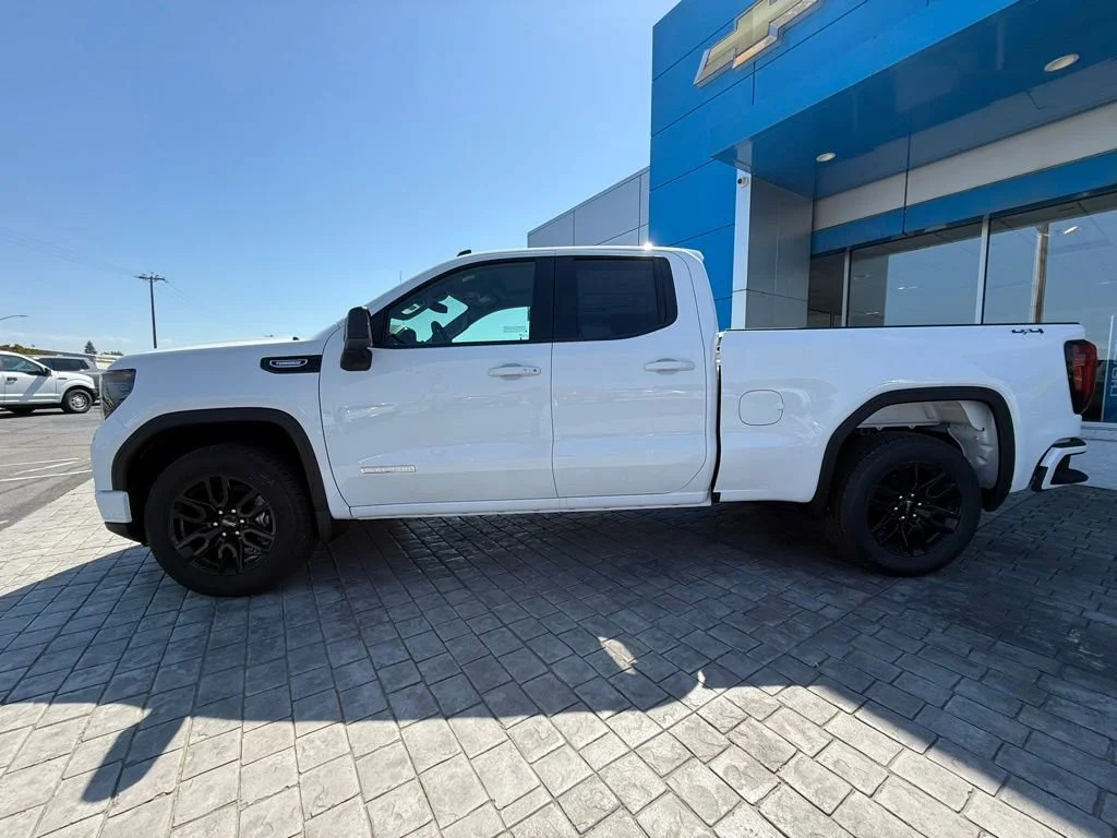 New 2026 Summit White GMC Elevation image 3