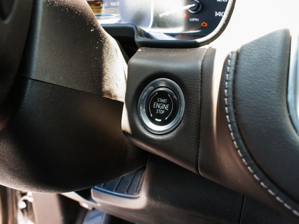 Used 2021 Smokey Quartz Metallic GMC SLE image 17