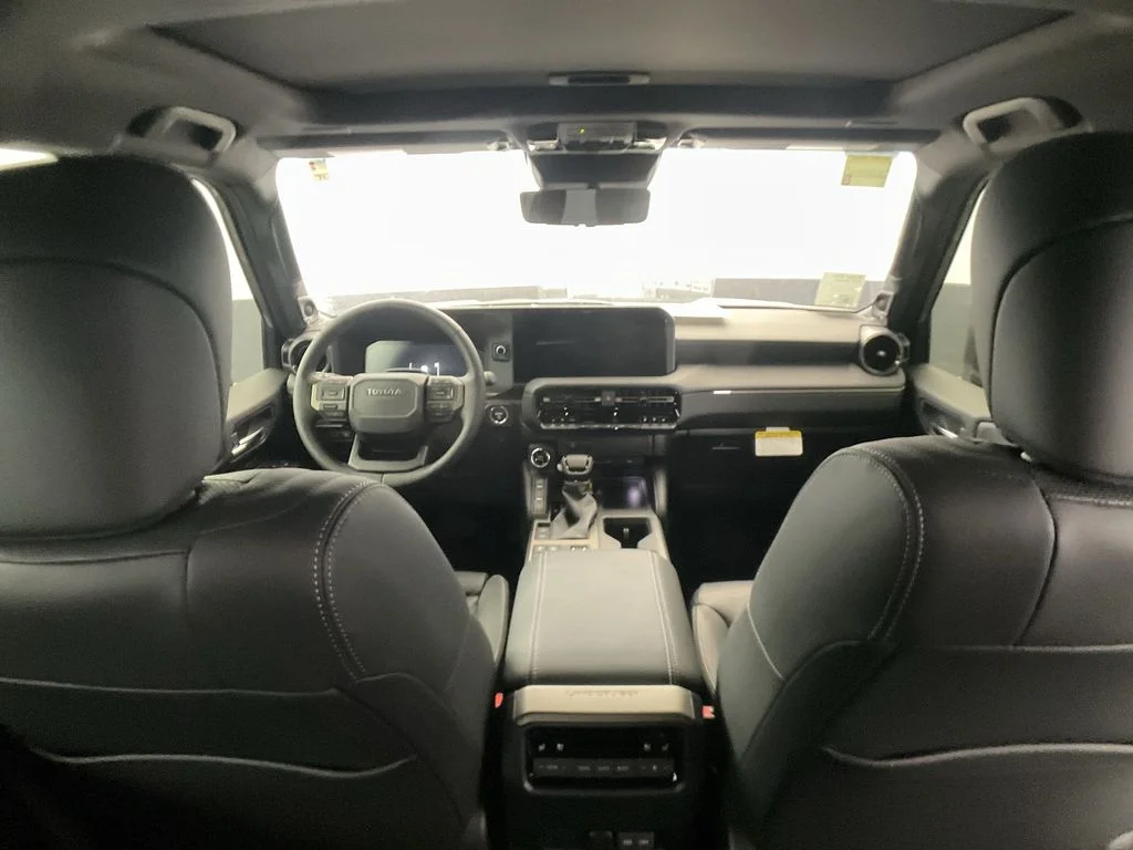 New 2027 Meteor Shower Toyota Land Cruiser image 28