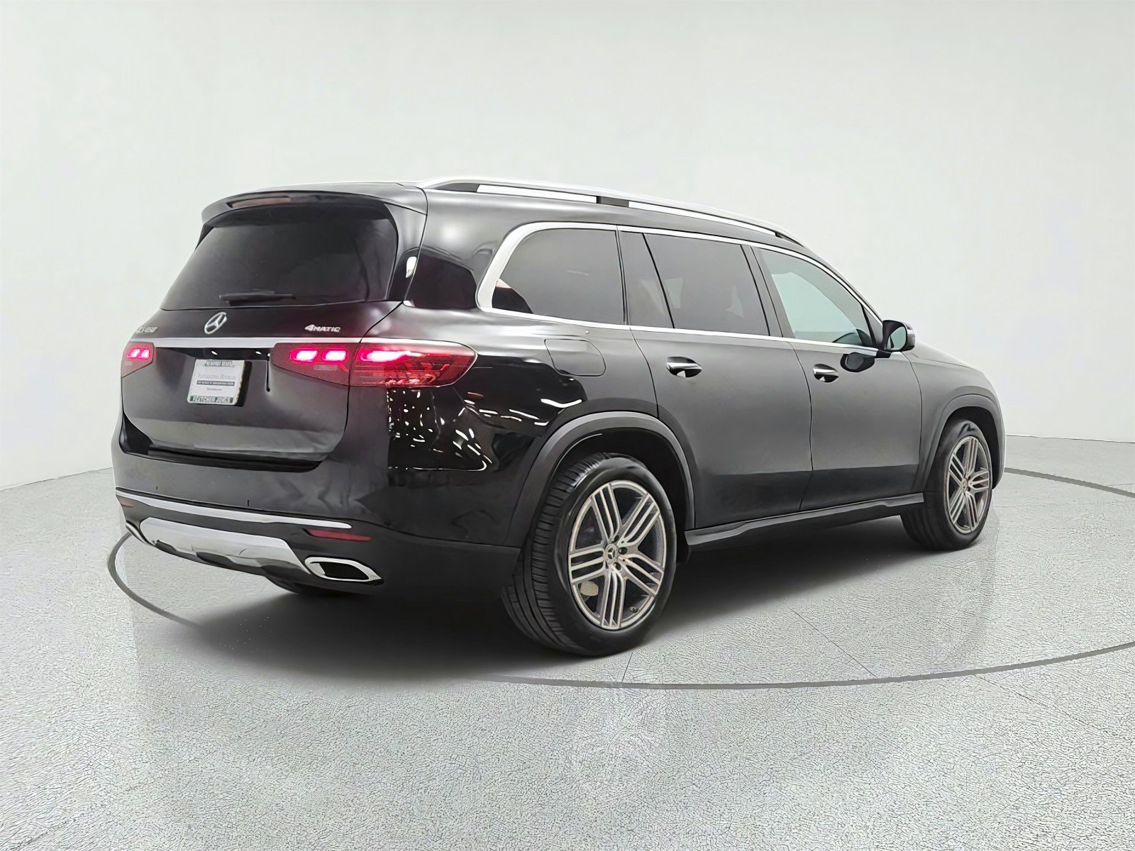 Certified Used 2026 Obsidian Black Metallic Mercedes-Benz GLS 450 4MATIC® SUV image 5