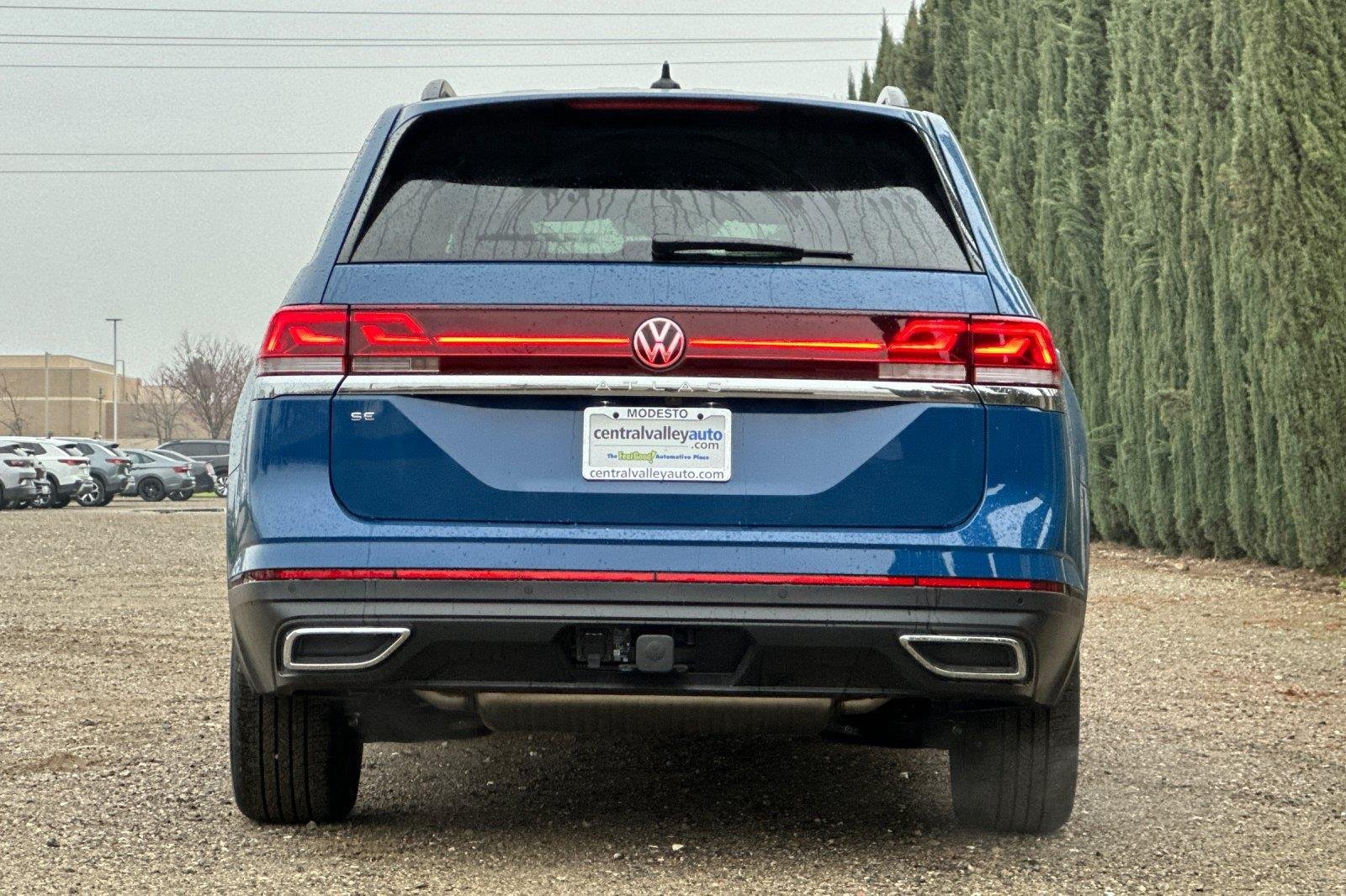 New 2026 Mountain Lake Blue Metallic Volkswagen 2.0T SE w/Technology image 5