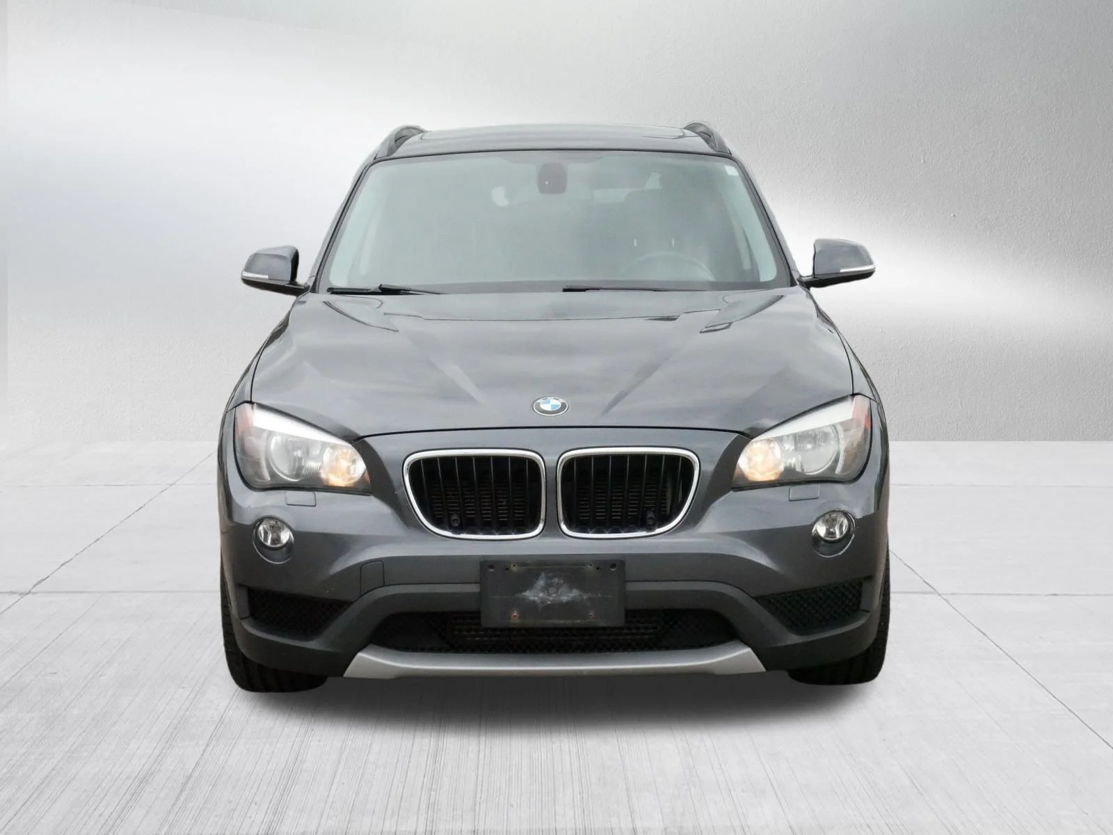 Used 2014 BMW X1 28i with VIN WBAVL1C55EVY16218 for sale in Minneapolis, MN