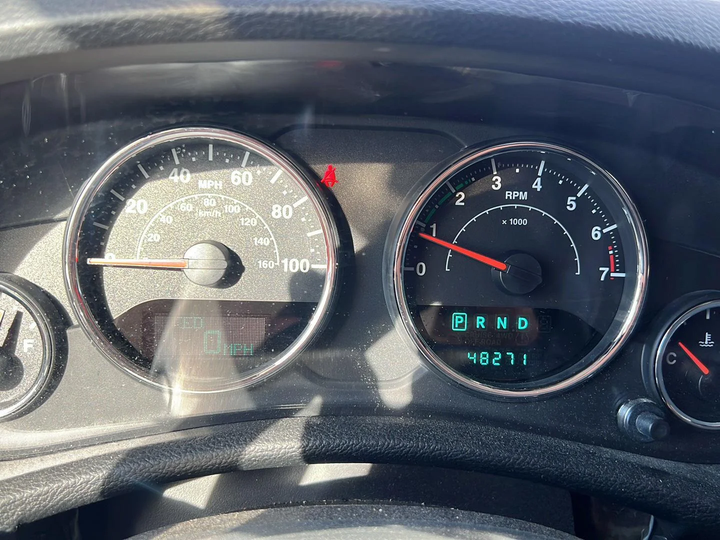Used 2014 Copperhead Pearlcoat Jeep Sahara image 5