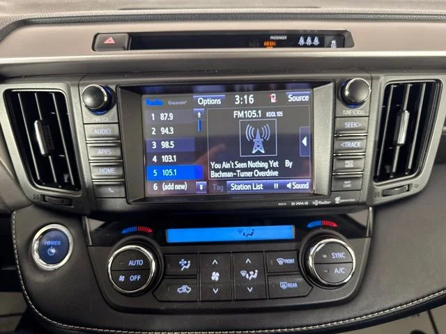 Used 2018 Super White Toyota XLE image 15