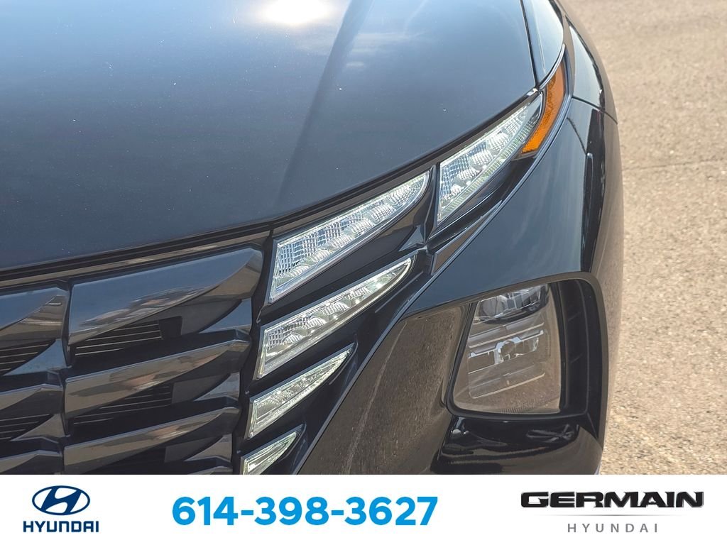 Used 2024 Black Hyundai SE image 16