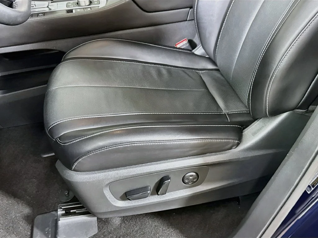 Certified Used 2024 Blue INFINITI LUXE image 26