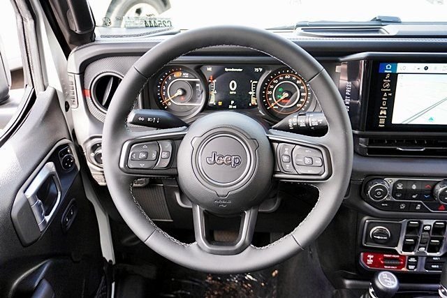 New 2026 Bright White Clear-Coat Exterior Paint Jeep Rubicon image 25