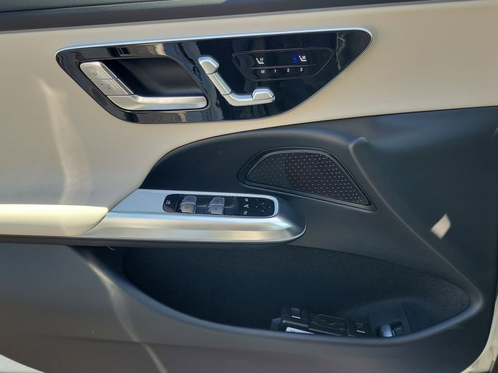 New 2026 Polar White Mercedes-Benz E 350 image 23