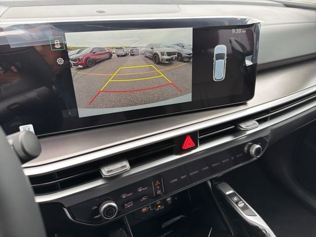 New 2026 Ivory Silver Kia S image 18