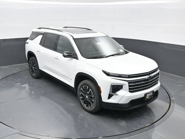 Summit White 2026 Chevrolet Traverse SUV / Crossover Four-Wheel Drive