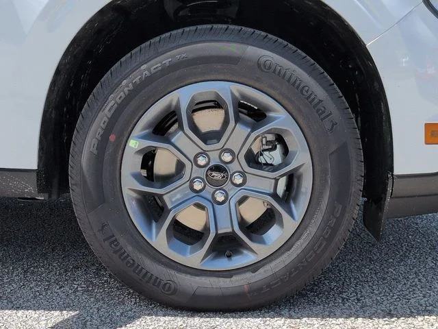 New 2026 Oxford White Ford XLT image 11