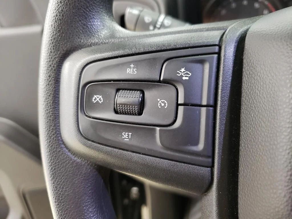 Used 2024 Onyx Black GMC Pro image 24