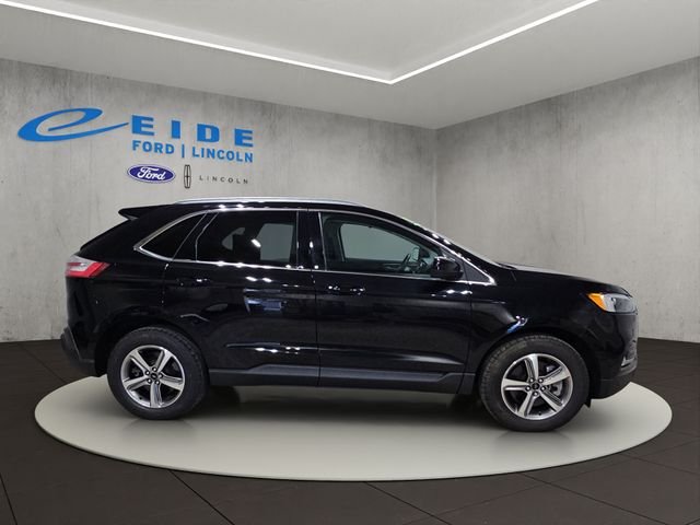 Used 2023 Black Ford SEL image 7