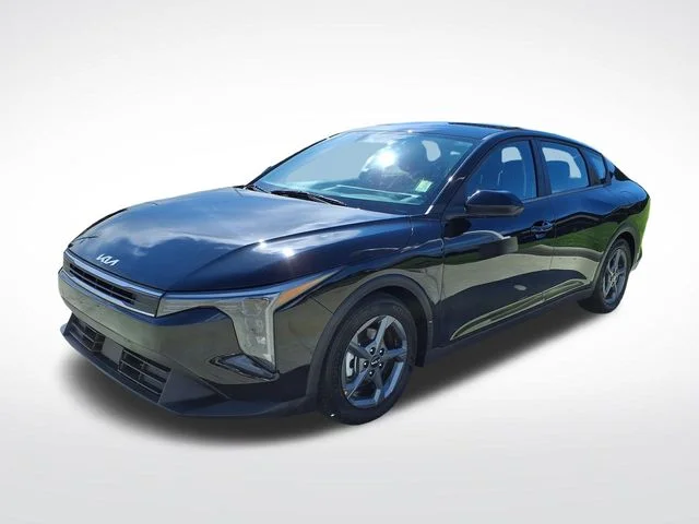 Certified Used 2025 Black Kia LXS image 4
