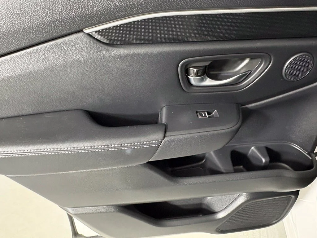 Used 2025  Honda Elite image 37
