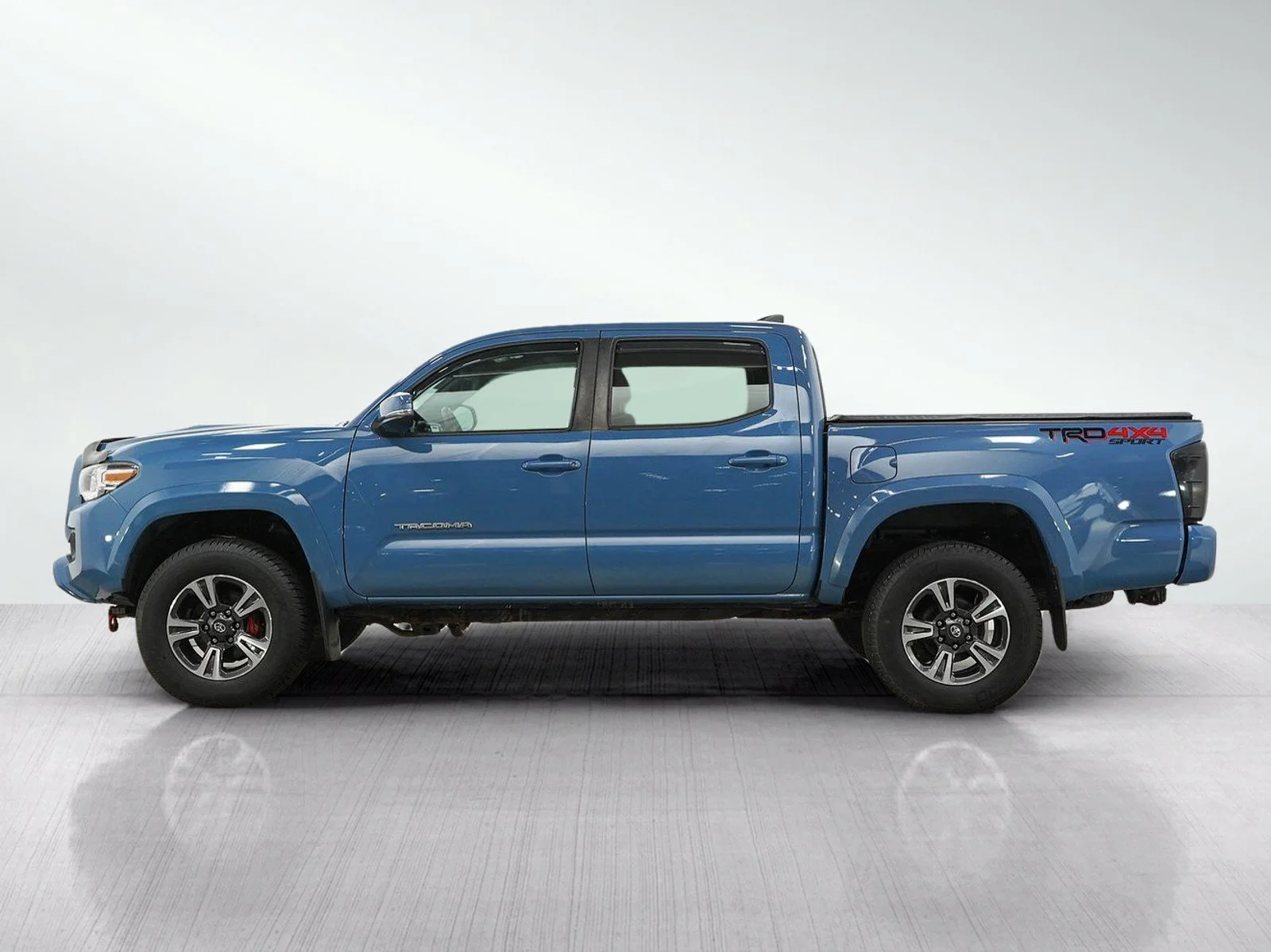 Used 2019 Toyota Tacoma TRD Off Road with VIN 5TFCZ5AN1KX190380 for sale in Hopkins, Minnesota