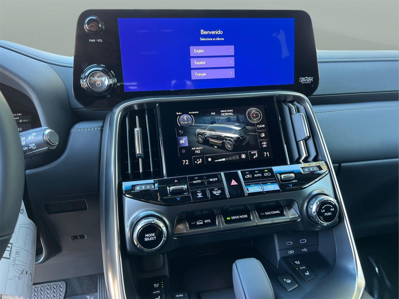 2026 Lexus LX 700h Luxury - Photo 22