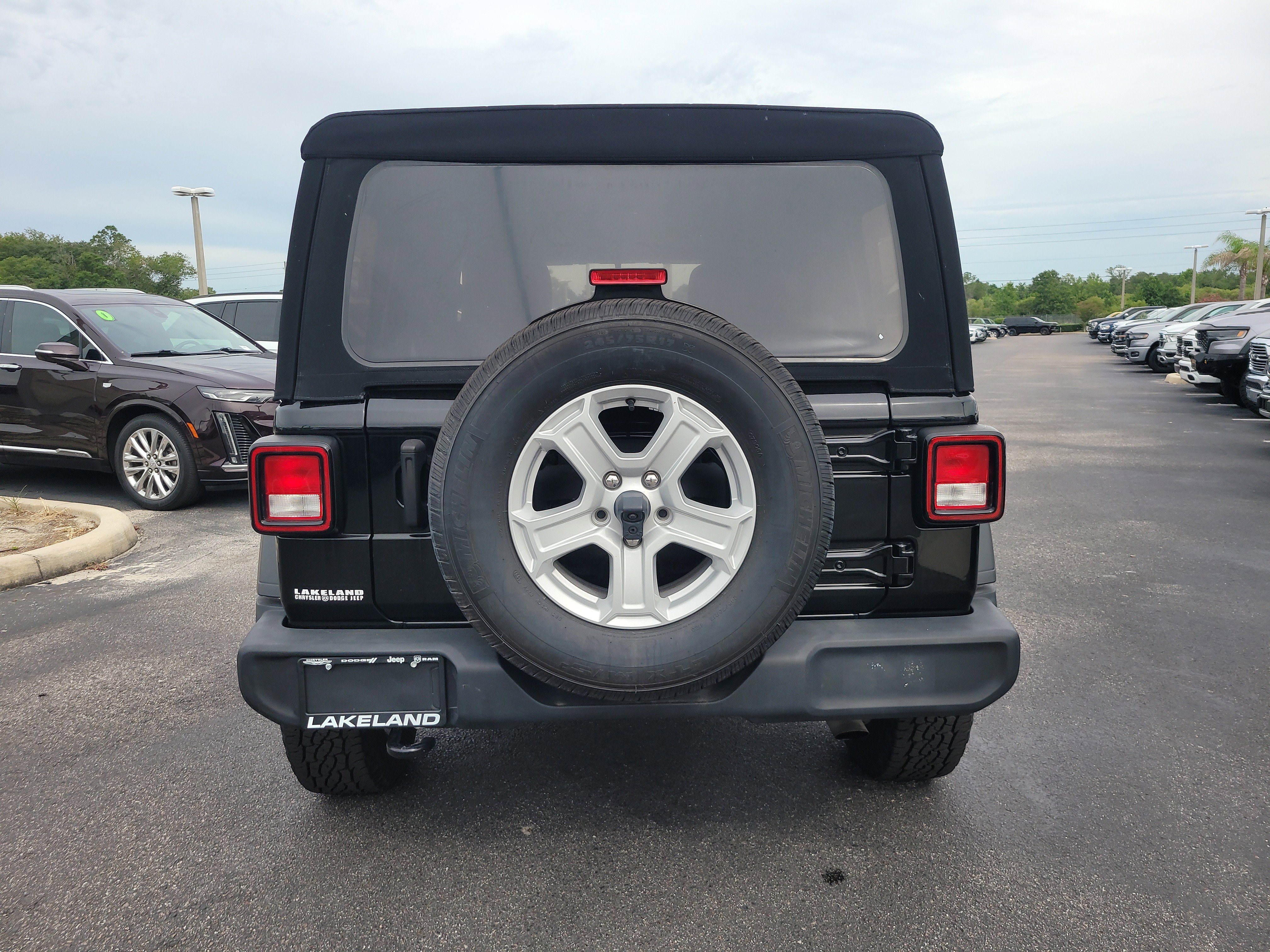 Used 2022 Black Clearcoat Jeep Unlimited Sport S image 5