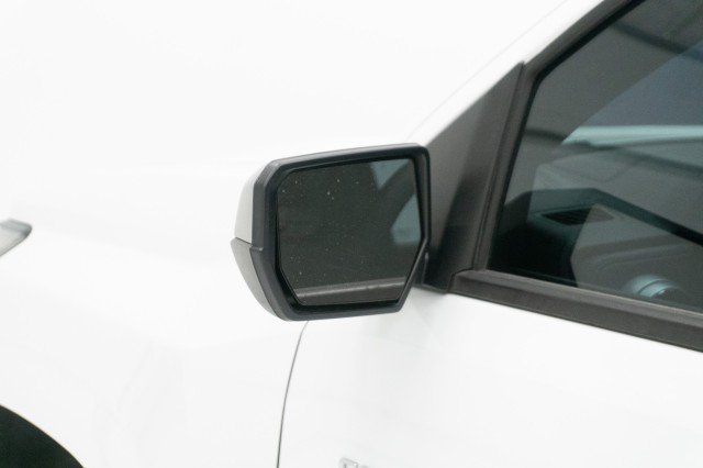 Used 2023 Summit White Chevrolet 2WD LT image 14