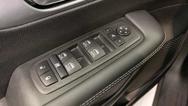 2026 Chrysler Pacifica Limited - Photo 21