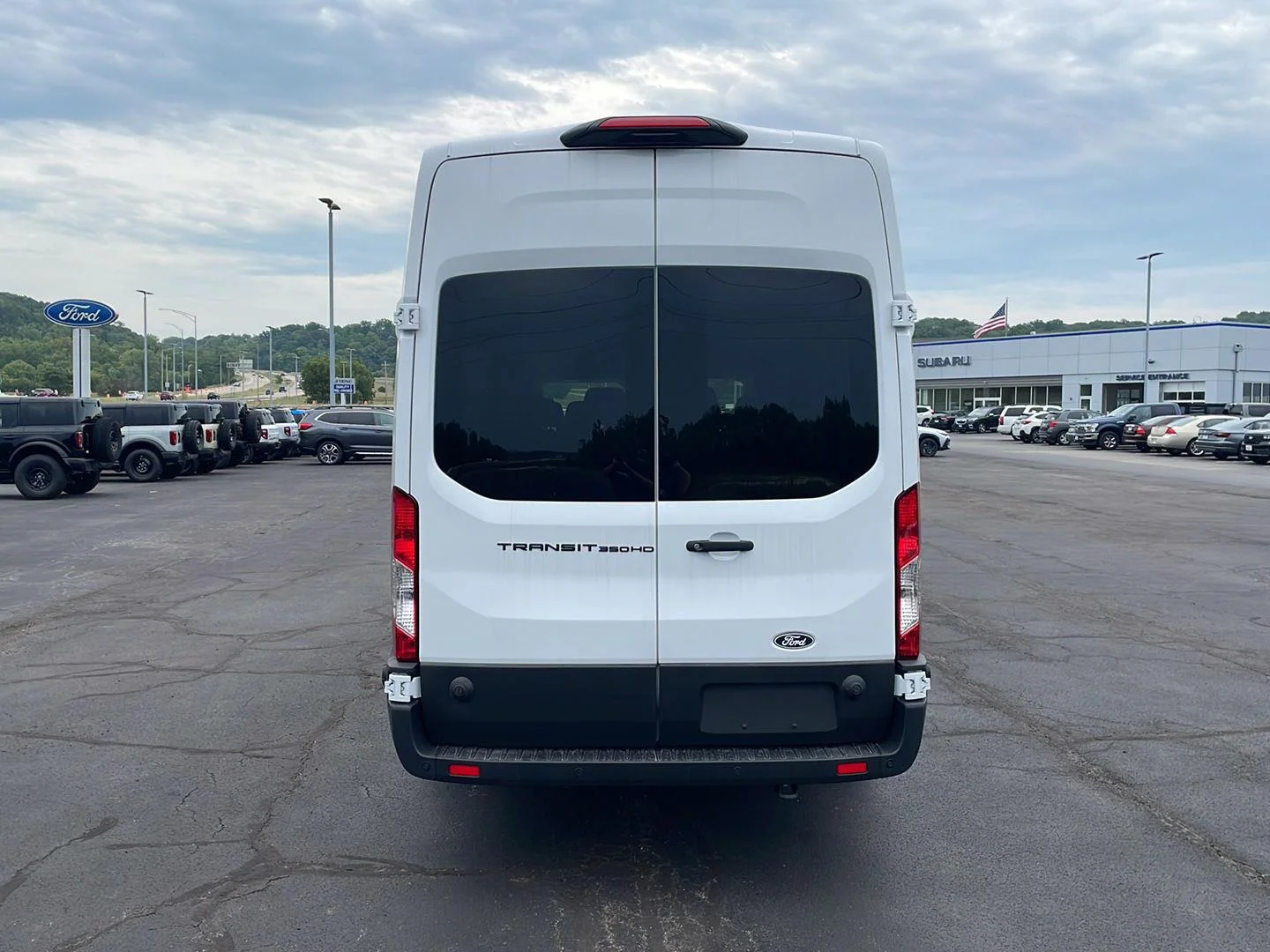 New 2026 Oxford White Ford XL image 4