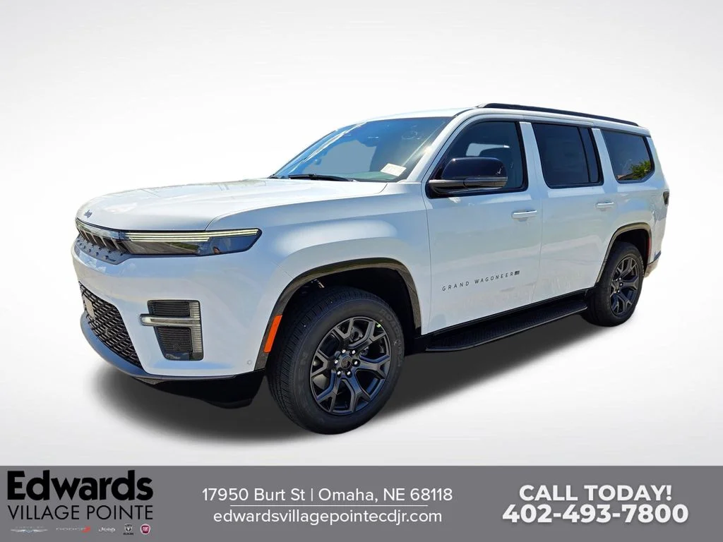 New 2026 Bright White Clear-Coat Exterior Paint Jeep Limited Altitude image 7