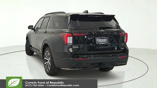 Certified Used 2026 Black Metallic Ford ST-Line image 4