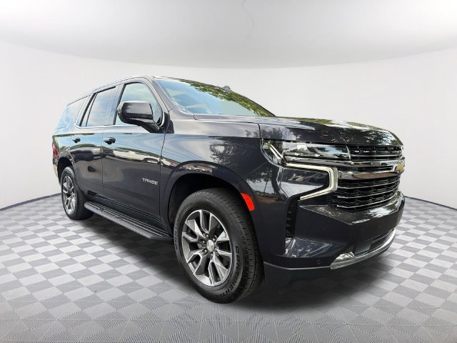Used 2022 Gray Chevrolet LT image 3