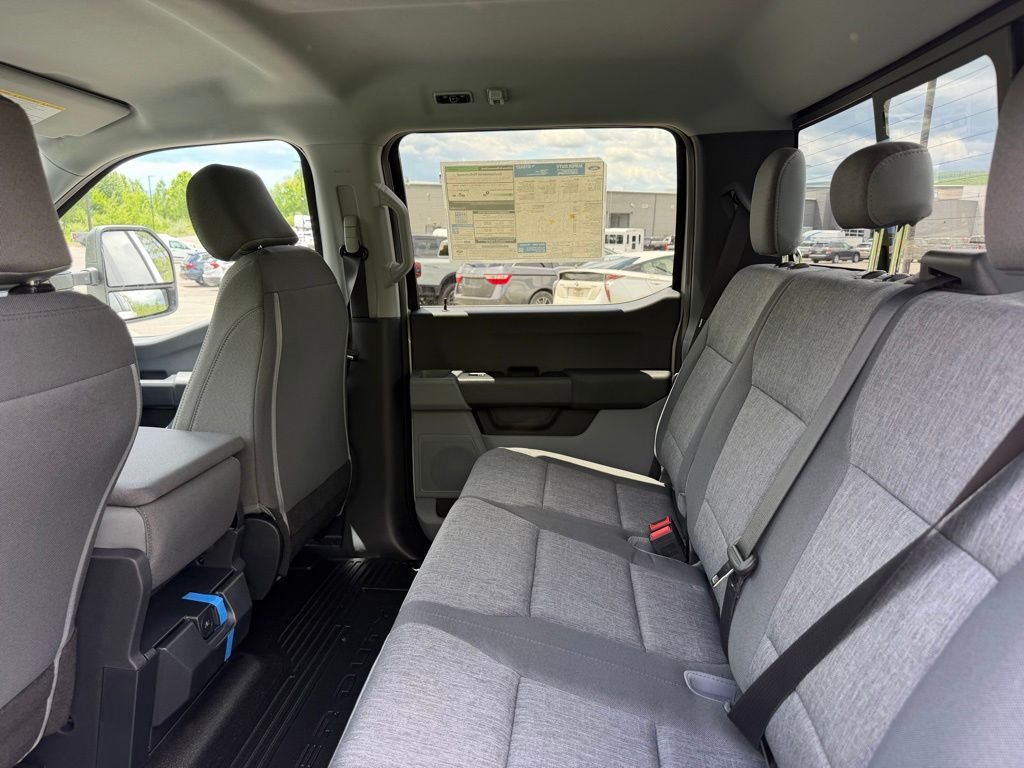New 2026 Oxford White Ford F-250® XL image 11