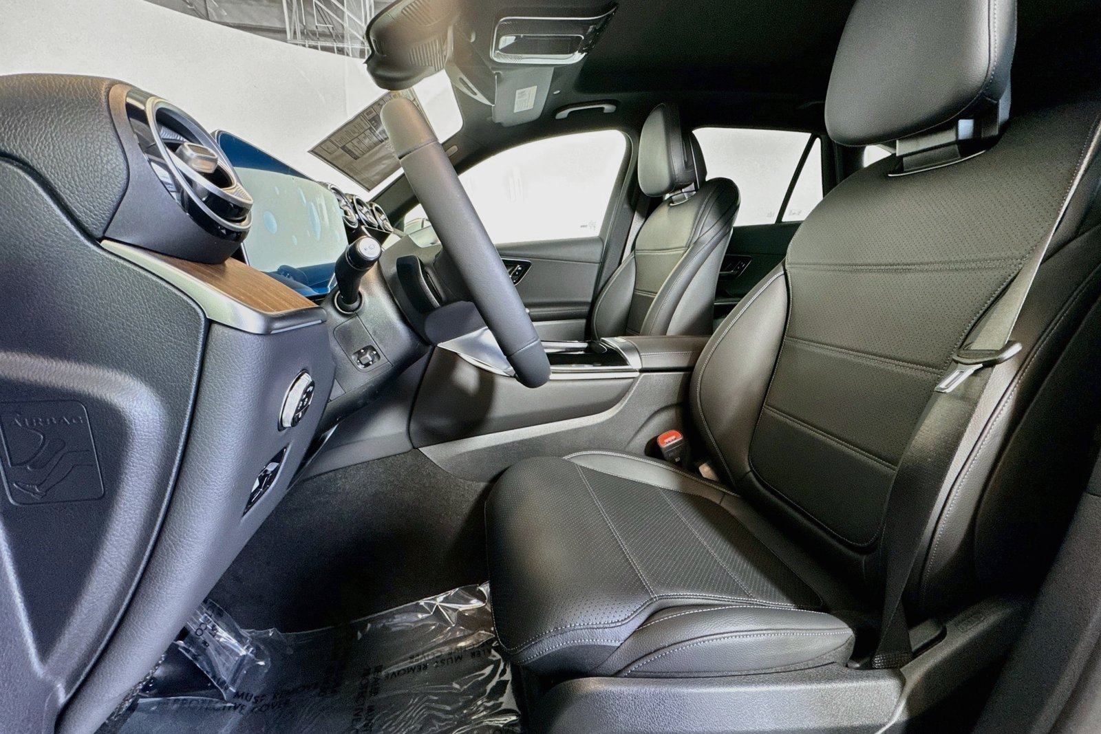 New 2026 Cirrus Silver Metallic Mercedes-Benz GLC 300 image 18