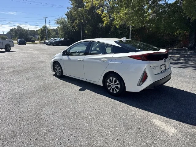 Used 2020 White Toyota Limited image 7