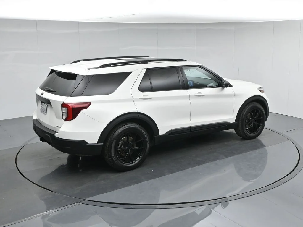 Used 2022 White Ford Timberline image 45
