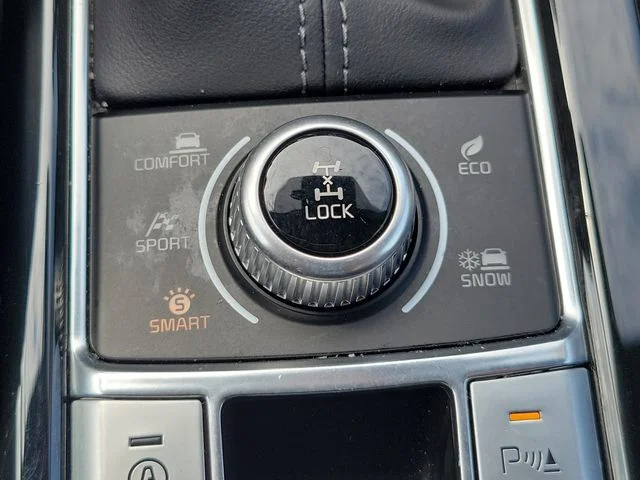 Used 2023 Black Kia SX X-Line image 35