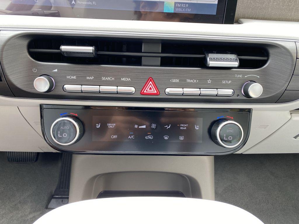 New 2026 Pacific Sapphire Hyundai Blue SEL 8P image 25