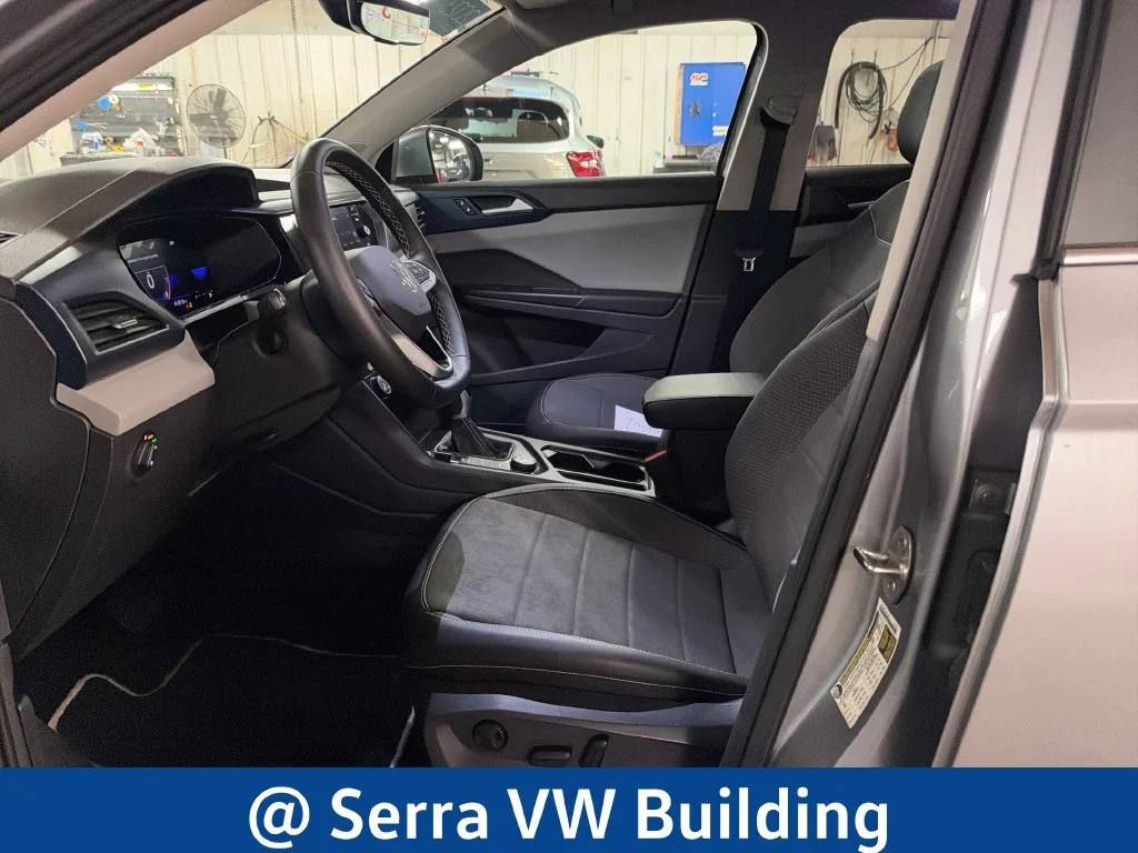 Used 2023 Silver Volkswagen 1.5T SE image 15