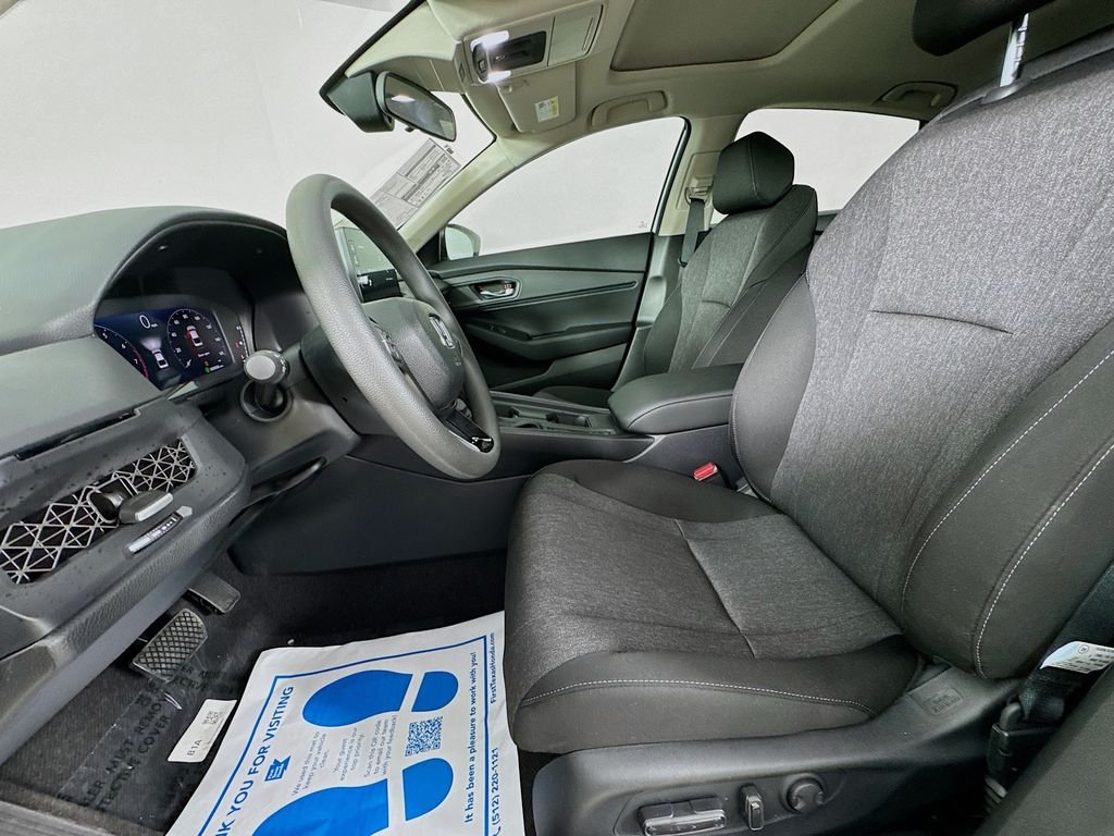 New 2026 Platinum White Pearl Honda SE image 30