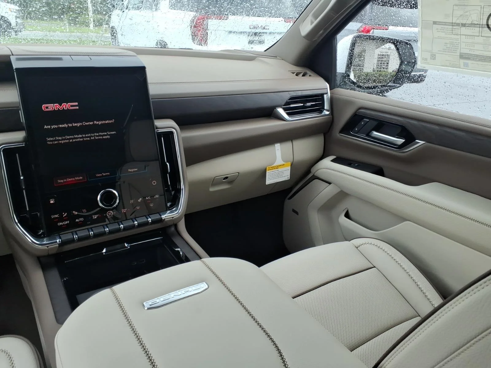 2026 GMC Yukon XL Denali - Photo 9