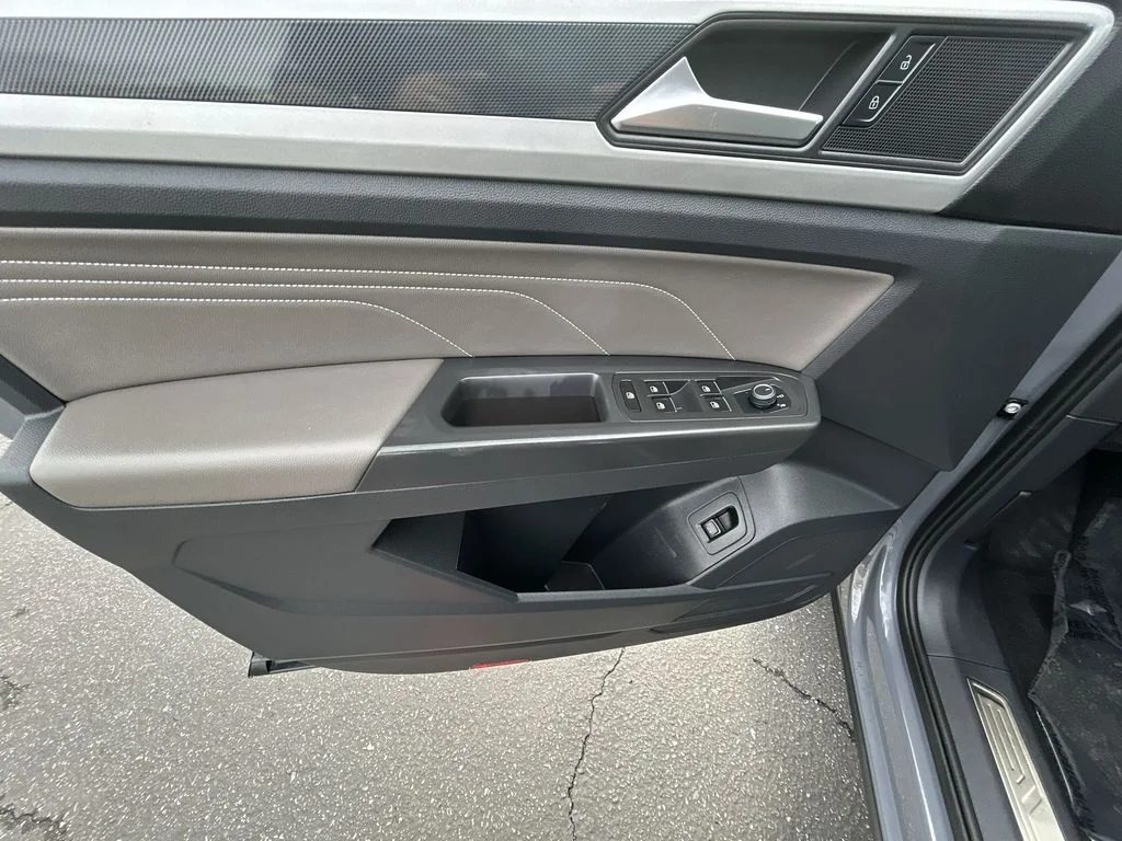 2022 Volkswagen Atlas Cross Sport SEL R-Line - Photo 13