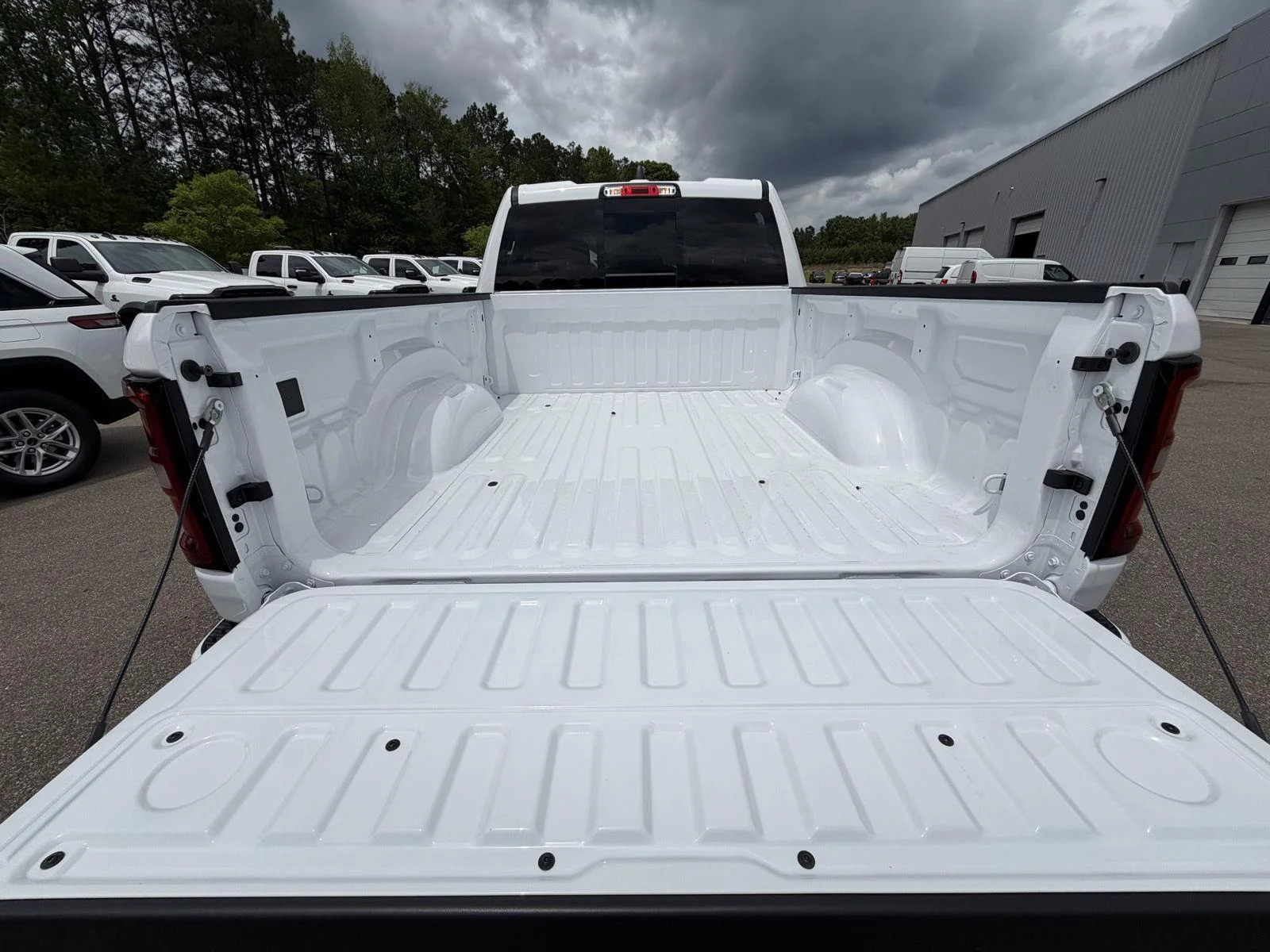 New 2026 Bright White Clear-Coat Exterior Paint RAM Express image 19