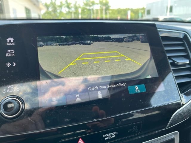 Used 2020 Black Honda Touring image 17