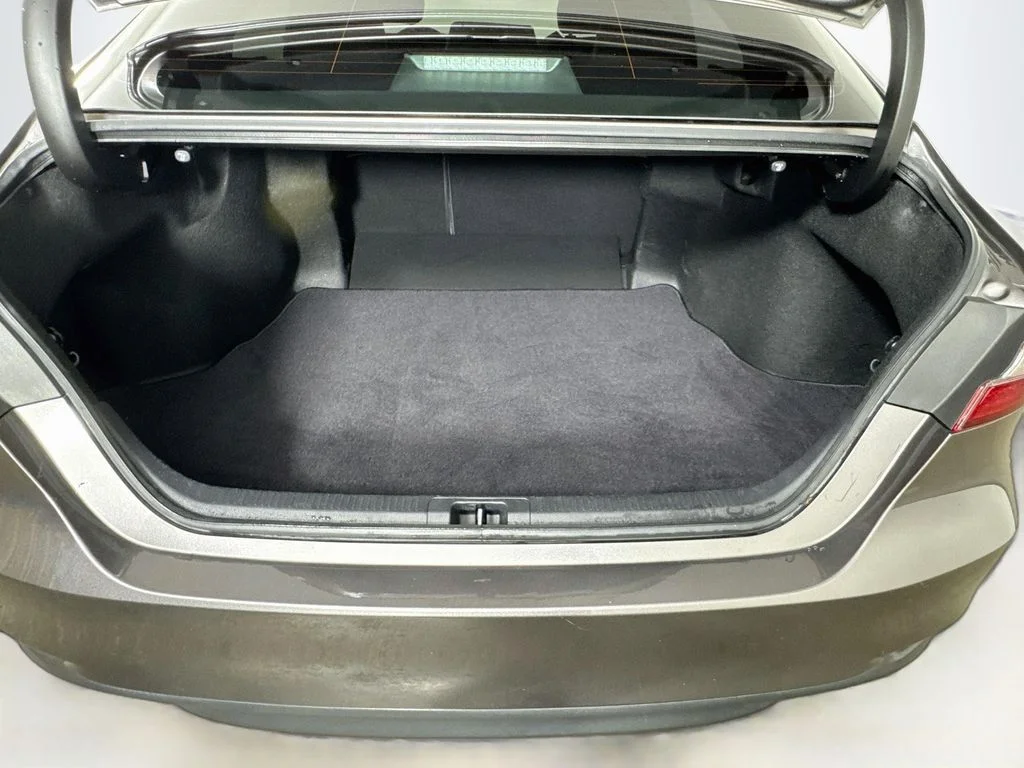 Used 2021 Gray Toyota XLE image 31