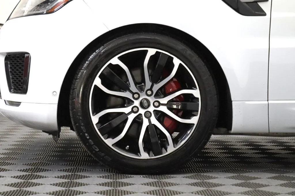 Used 2019 White Land Rover Supercharged image 5