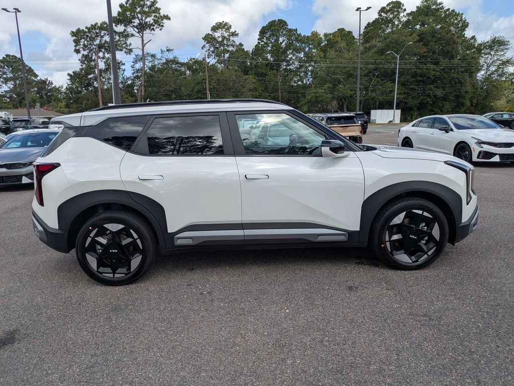 New 2027 Snow White Pearl Kia EX image 3