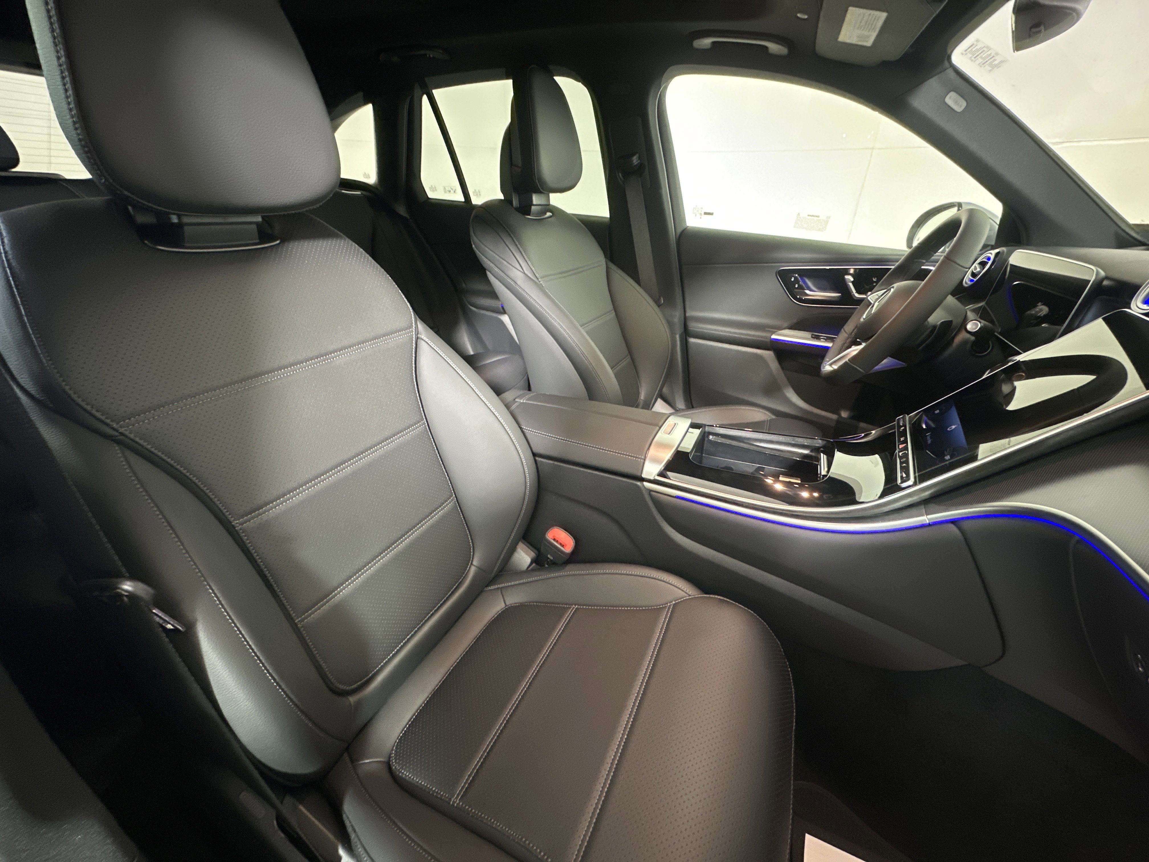 New 2026 Cirrus Silver Metallic Mercedes-Benz GLC 300 image 26
