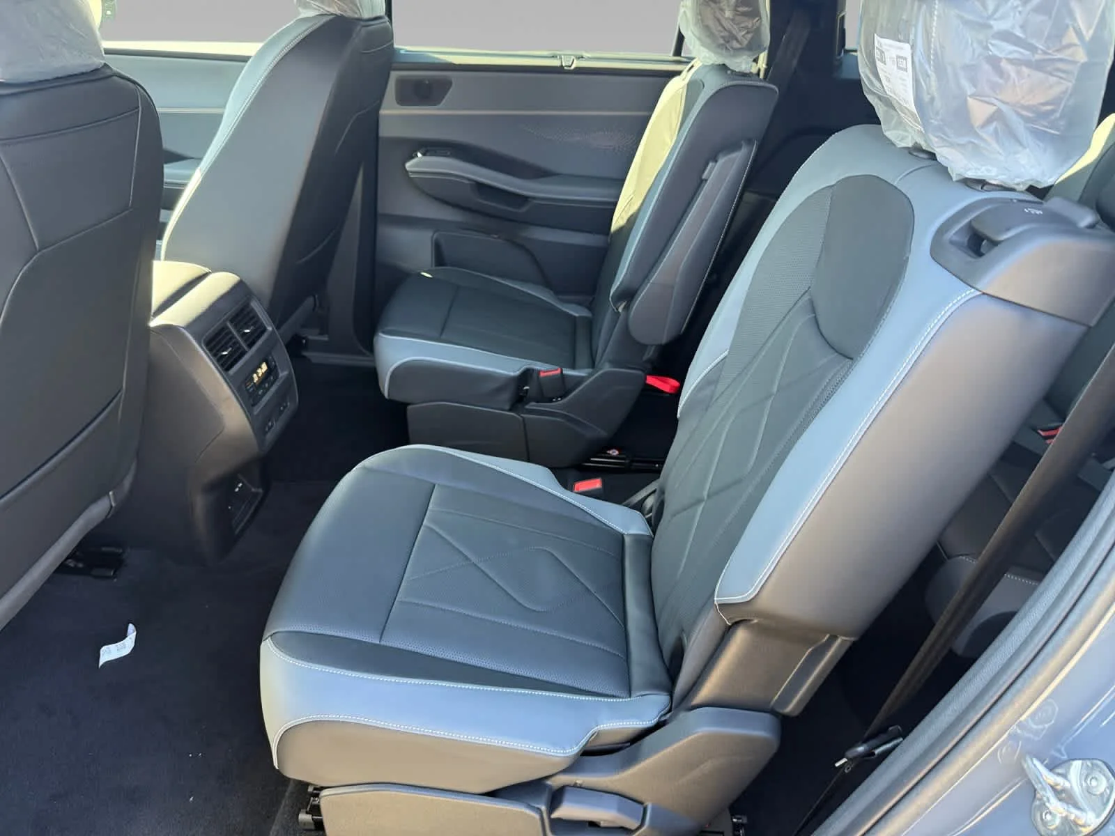 New 2027 Pure Gray Volkswagen SEL R-Line image 22
